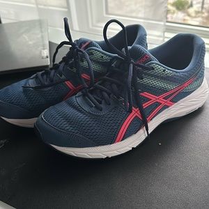 ASICS Ampliform